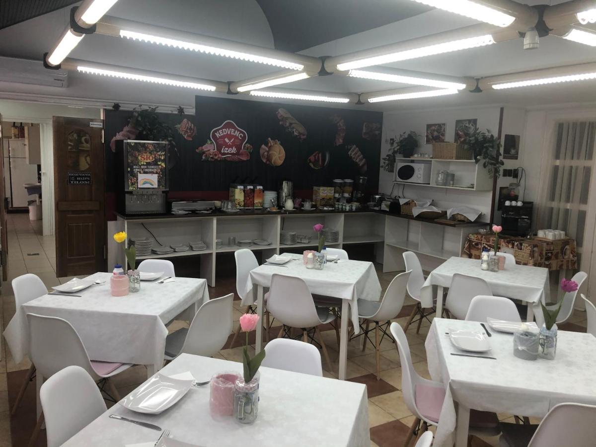 Hoforras Hotel Gyula Zewnętrze zdjęcie