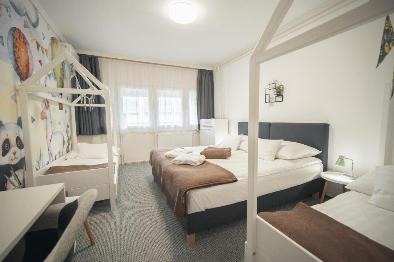 Hoforras Hotel Gyula Zewnętrze zdjęcie