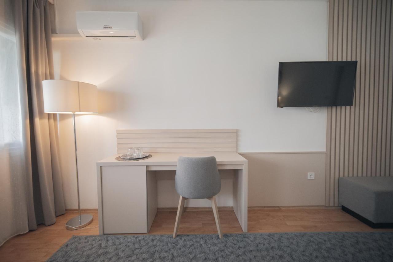Hoforras Hotel Gyula Zewnętrze zdjęcie