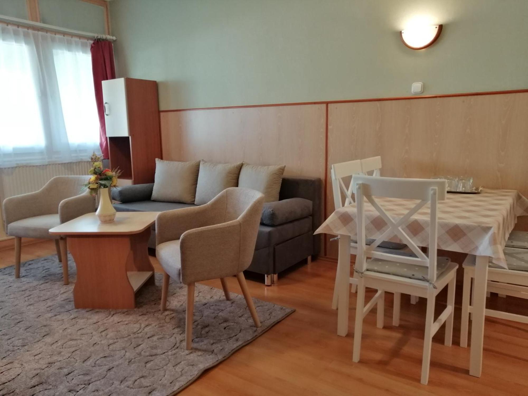 Hoforras Hotel Gyula Zewnętrze zdjęcie