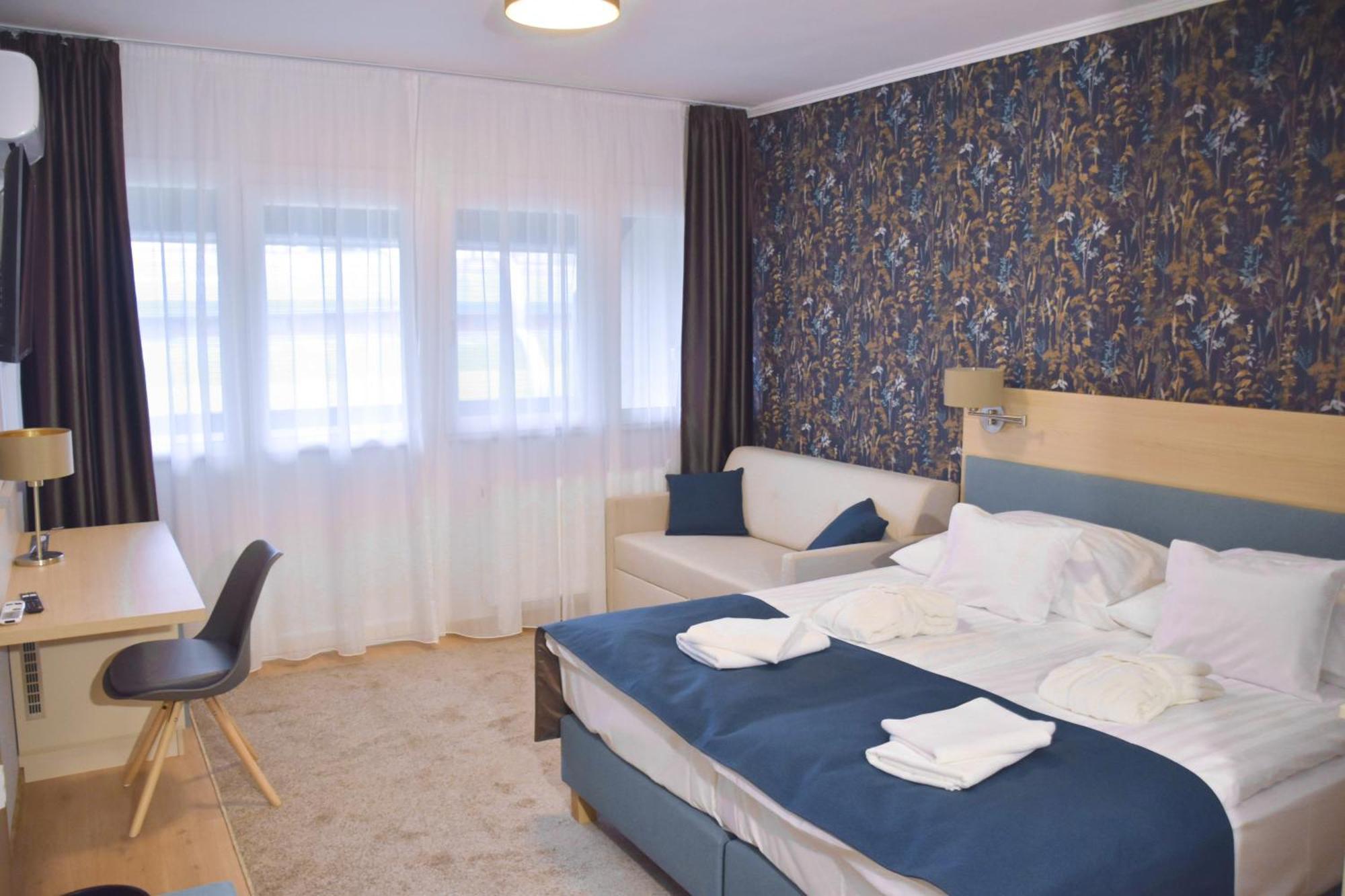 Hoforras Hotel Gyula Zewnętrze zdjęcie