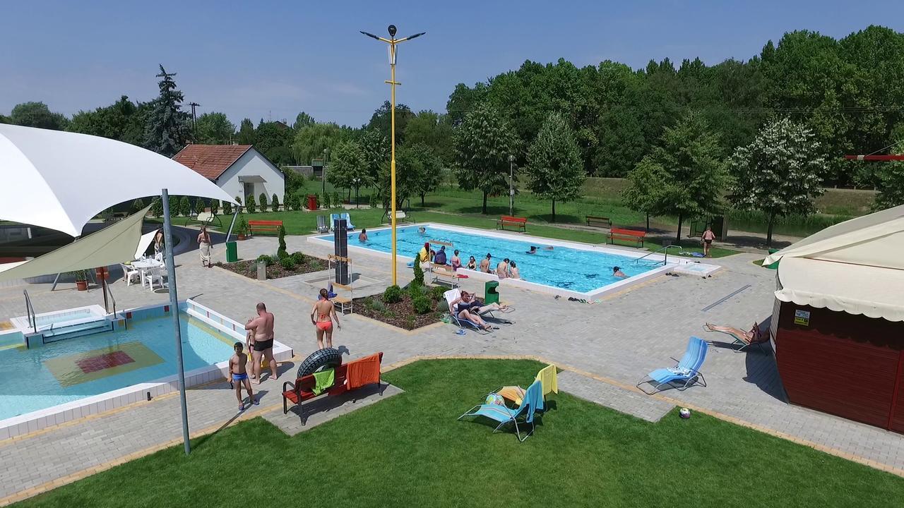 Hoforras Hotel Gyula Zewnętrze zdjęcie