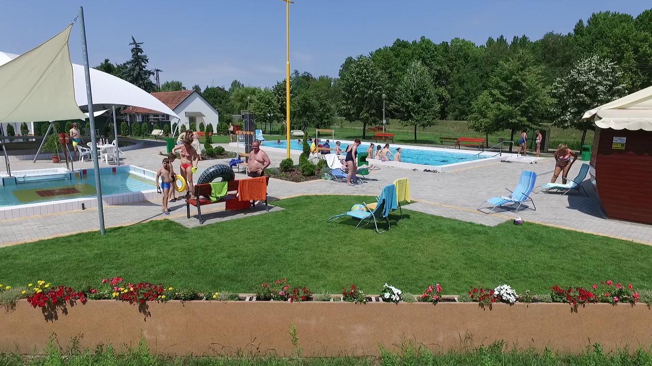 Hoforras Hotel Gyula Zewnętrze zdjęcie