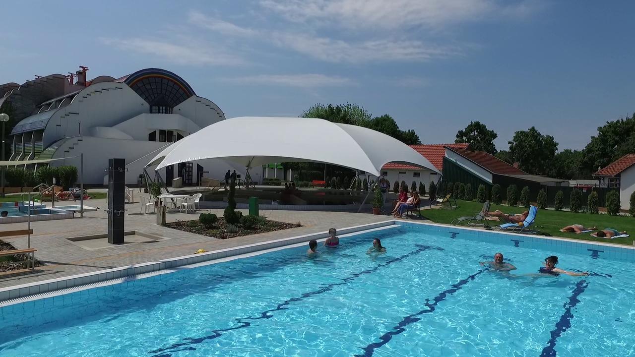 Hoforras Hotel Gyula Zewnętrze zdjęcie
